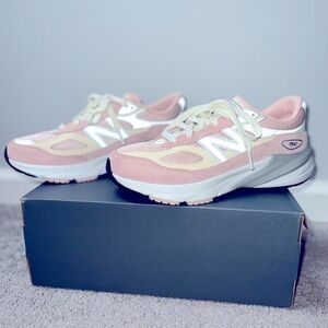 COPY - new balance kids size 6.5y